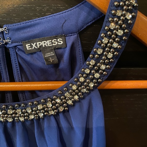 Express Sleeveless Blouse with Embellishment  Collar - Picture 2 of 5